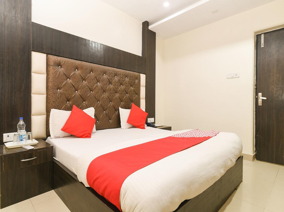 Oyo 14721 Hotel Vishesh Continental 德里 外观 照片