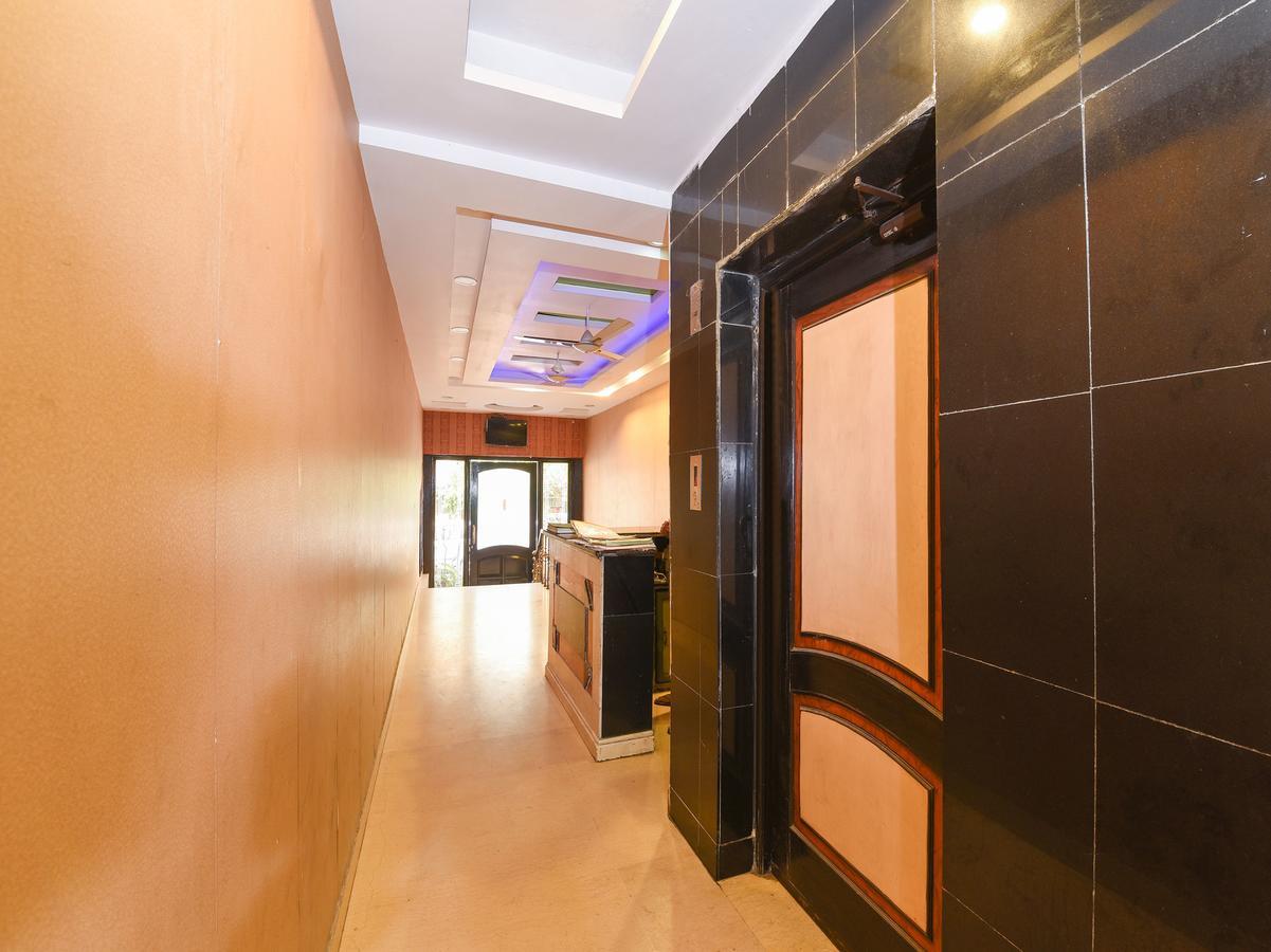 Oyo 14721 Hotel Vishesh Continental 德里 外观 照片