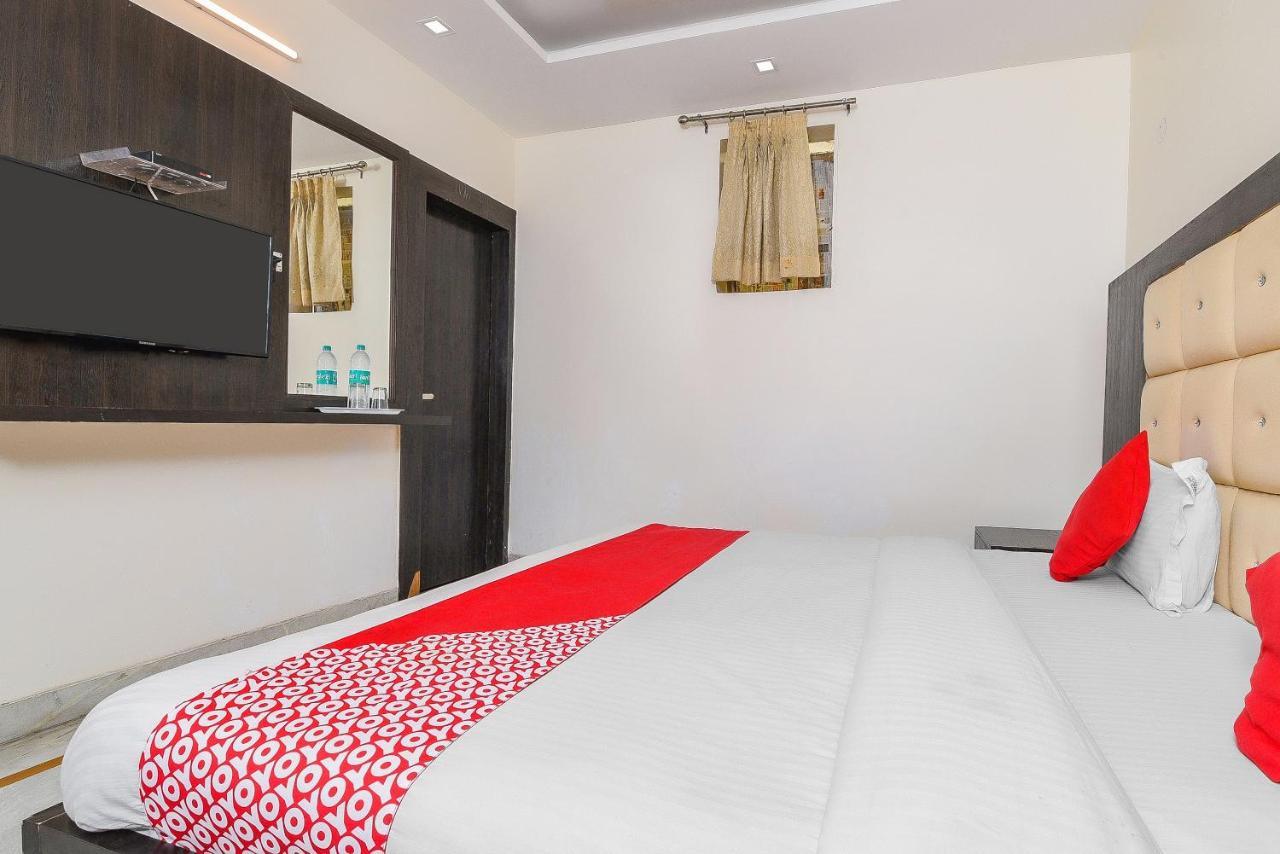 Oyo 14721 Hotel Vishesh Continental 德里 外观 照片